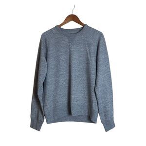 Uniqlo men’s grey crew neck sweater. Size medium